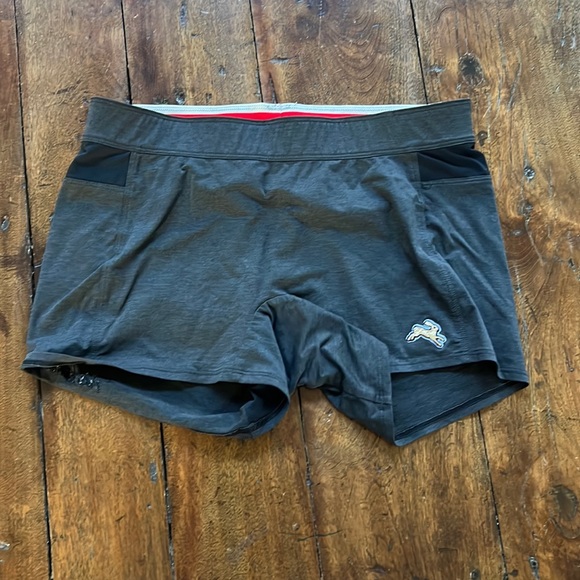 Tracksmith Bell Lap Shorts - Picture 1 of 3